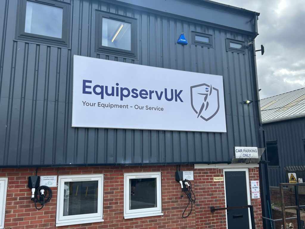 Business signage explainer - what is a Flat Sign